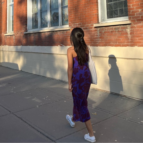 VINCE MIDI SLIP DRESS - Picture 3 of 7